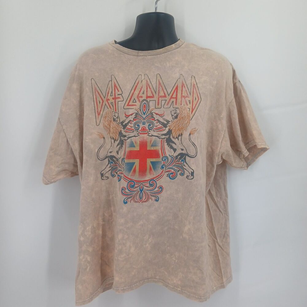 Def Leppard Acid Wash Graphic T-Shirt Mens Size XL Short Sleeve Band Tee Rock